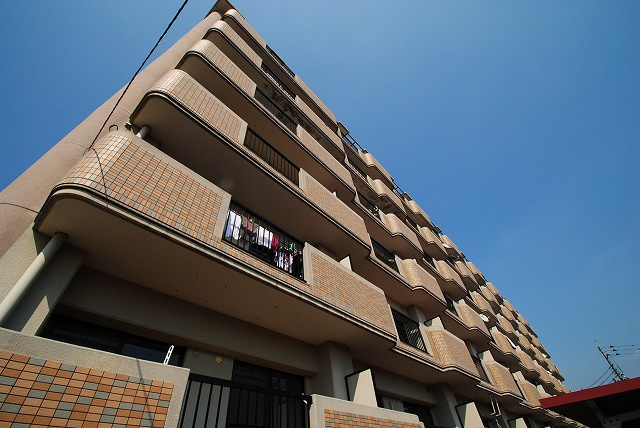 グランドヒル野中の外観