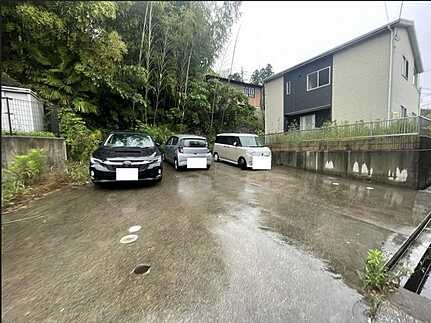 安芸郡熊野町新宮１丁目の前面道路含む現地写真