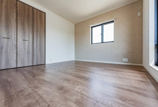 【洋室】 | 白岡市小久喜　中古戸建