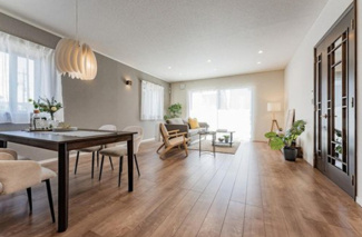 【居間・リビング】 | 白岡市小久喜　中古戸建