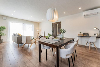 【居間・リビング】 | 白岡市小久喜　中古戸建