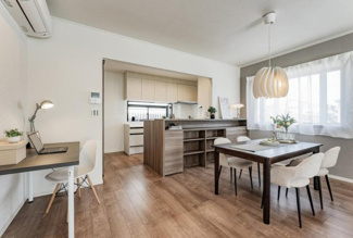 【居間・リビング】 | 白岡市小久喜　中古戸建