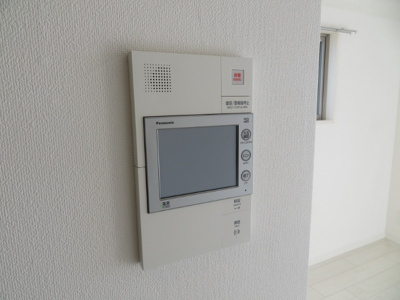 【セキュリティ】 | エスリード大阪シティグランツ | モニター付きインターホンです