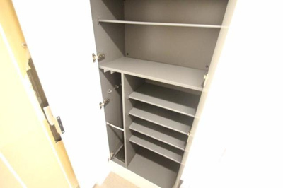 【収納】 | プレサンス塚本ミッドマーク | 収納のためのスペースです