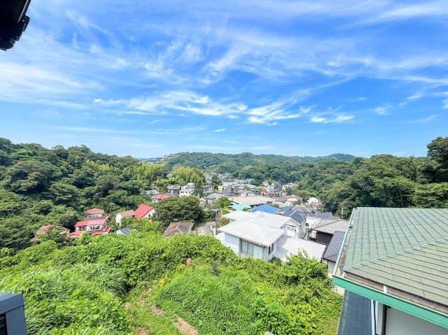 鎌倉市笛田6丁目　中古戸建ての展望|◆前面には遮るものがなく、開放感と日当たりの確保がされております。現地にてこの眺望を是非ご確認ください。
