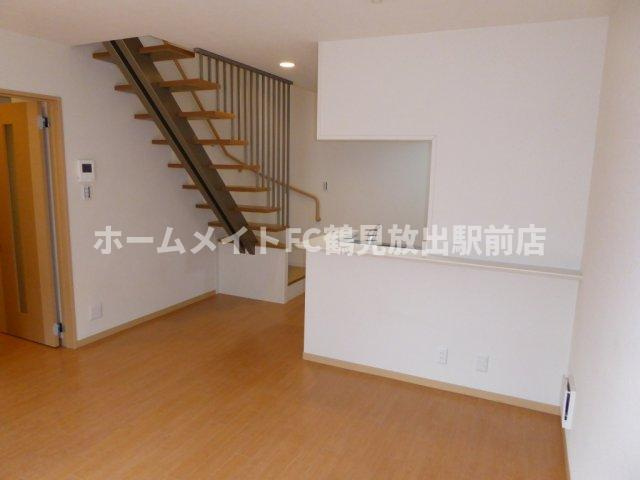 東大阪市森河内西２丁目の一戸建ての内装|キッチンカウンター