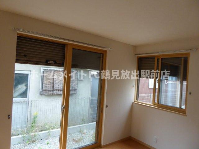 東大阪市森河内西２丁目の一戸建ての設備|防犯シャッター