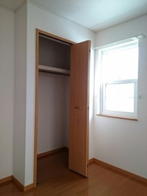 【収納】 | マリオン松末 | 便利な収納スペースです