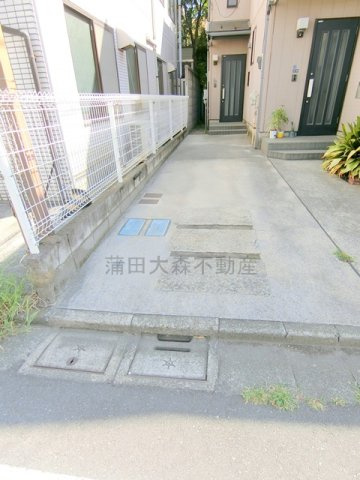 アネックス中央の駐車場|平置き駐車場