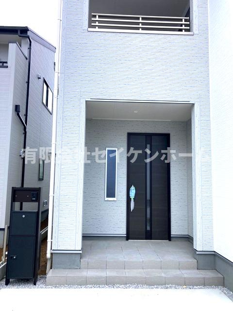 Livele　Garden　行田市長野3丁目の玄関