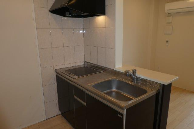 ショコラのキッチン|2口IHコンロ付きシステムキッチン