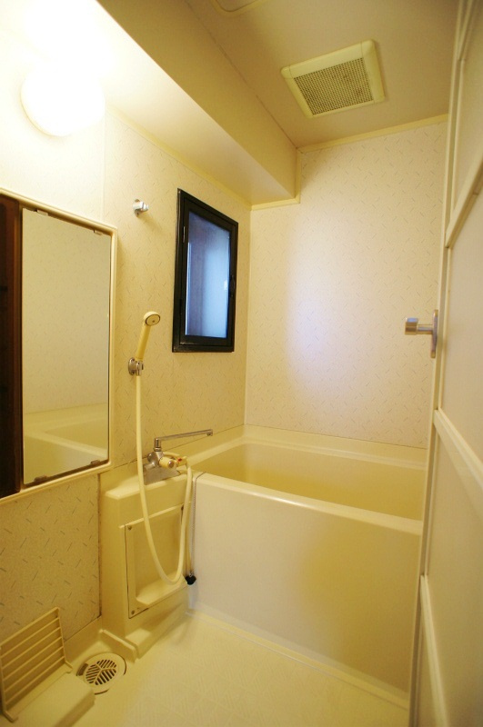 ロマネスク通町第2【キャッシュバック対象物件】の浴室