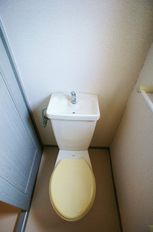 ロマネスク通町第2【キャッシュバック対象物件】のトイレ