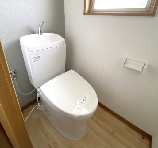 増井アパートのトイレ