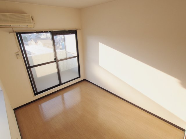 カーサ南堀川の洋室