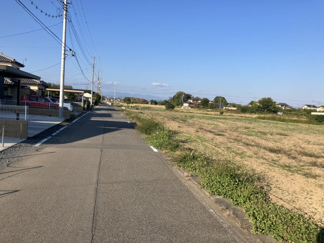 【前面道路含む現地写真】 | 売地：新田中江田町 | 前面道路含む現地写真です
