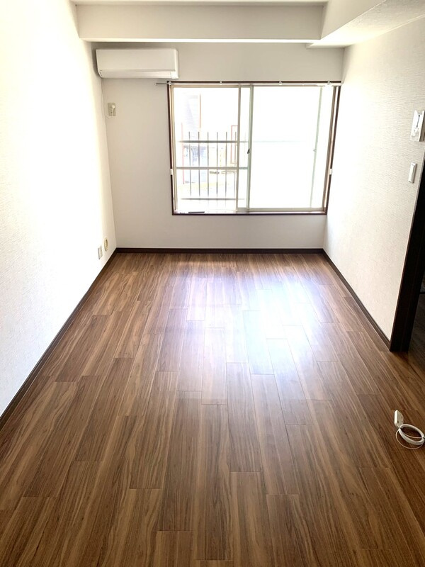 パストラルいしいの居間・リビング