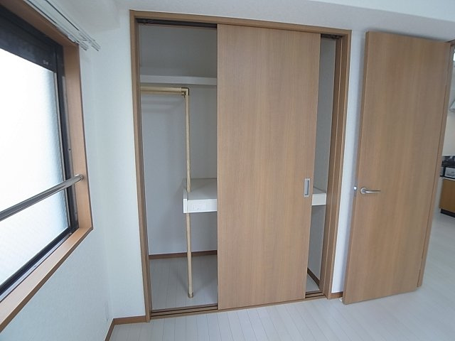 神戸市兵庫区西橘通１丁目の賃貸マンションの収納|クローゼットタイプと、押し入れタイプの両方使えます