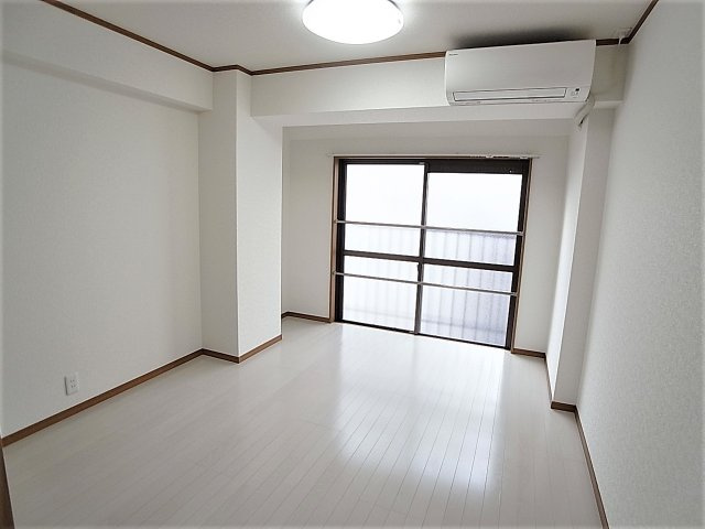 神戸市兵庫区西橘通１丁目の賃貸マンションの内装|全部屋に照明器具完備