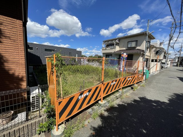 茄子作東町　売地（建築条件付き）の周辺