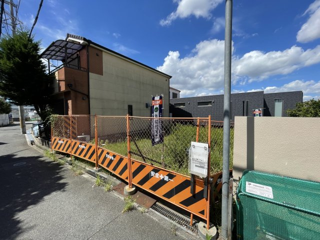茄子作東町　売地（建築条件付き）の周辺