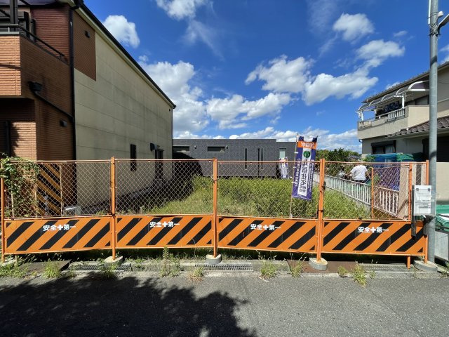 茄子作東町　売地（建築条件付き）の周辺