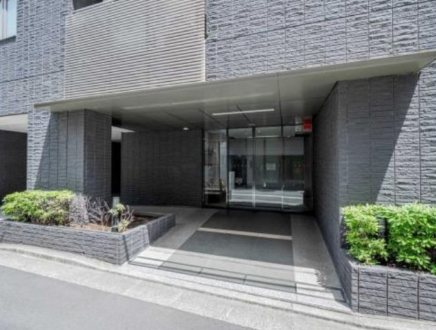 文京区本郷３丁目の中古マンションのエントランス