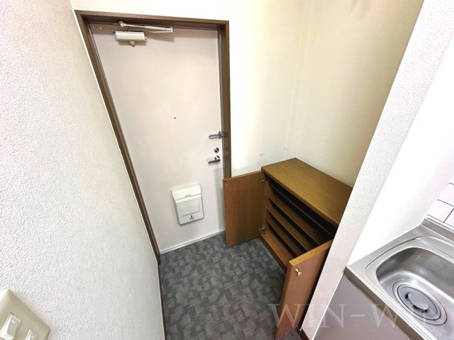 トーヨーコートウィステリアの玄関