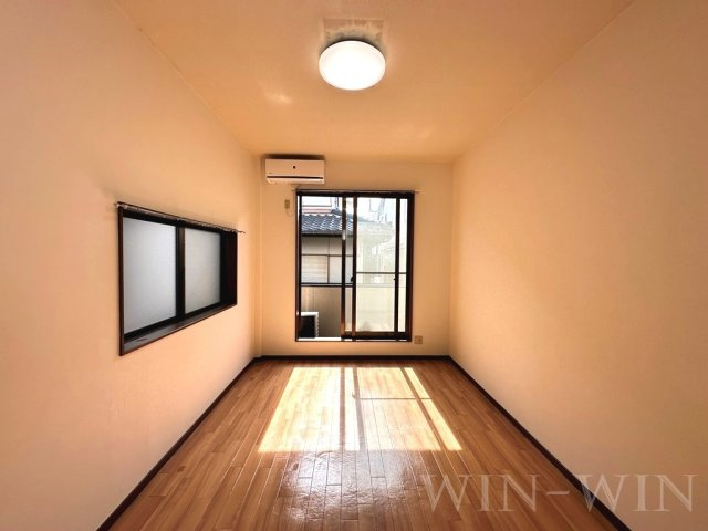 トーヨーコートウィステリアの居間・リビング