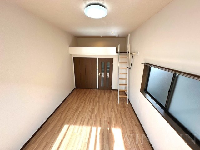 トーヨーコートウィステリアの居間・リビング