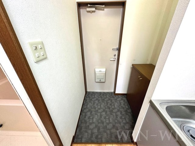 トーヨーコートウィステリアの玄関