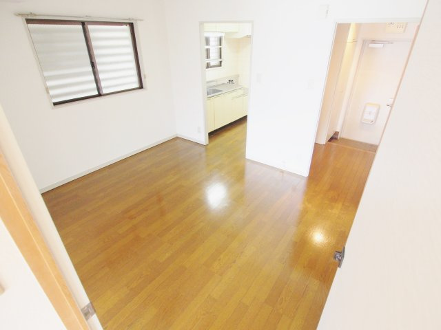 第二ハイツ東青崎の居間・リビング