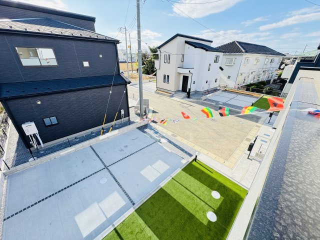 松戸市古ケ崎３丁目新築戸建【古ヶ崎小学校：10分】の展望|バルコニーより南側眺望・南側駐車スペースで日当たり良好♪