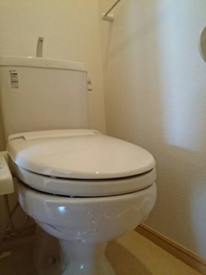 【トイレ】 | アンジュ・コリーヌ | 落ち着いた色調のトイレです