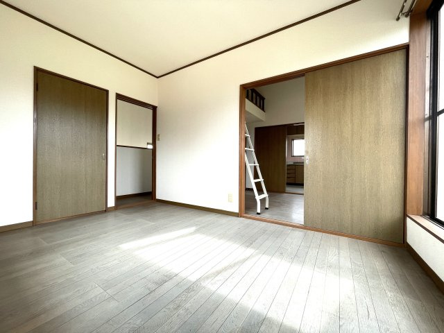 中村アパートの洋室