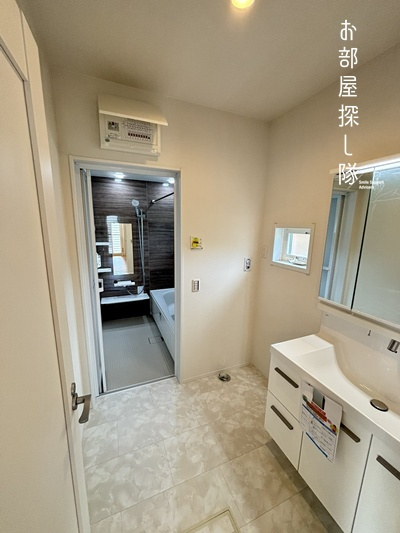 久留米市高良内町の中古一戸建の独立洗面台