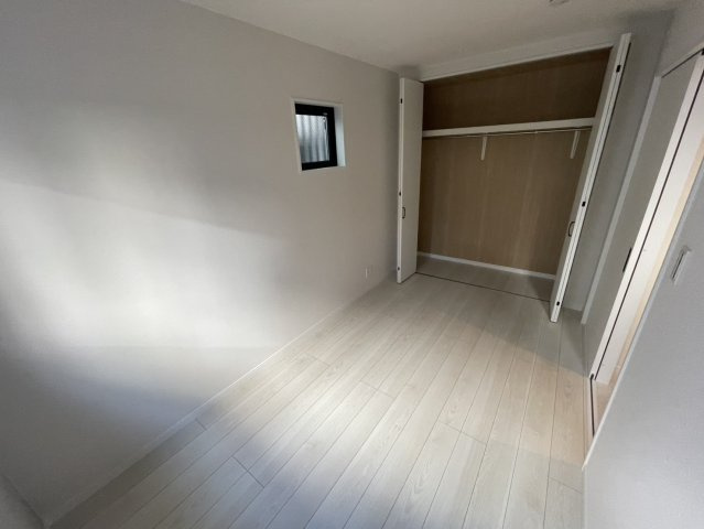 茄子作北町　新築一戸建の洋室