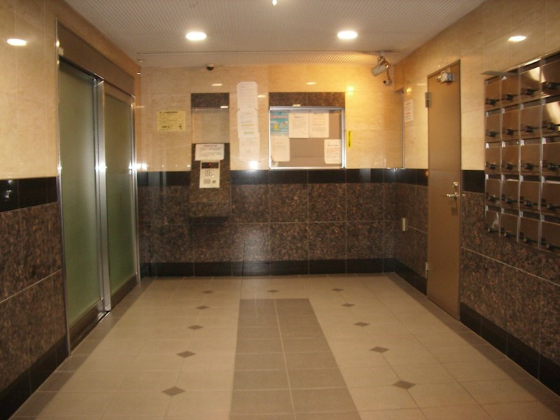 ルーブル都立大学Ⅱのロビー