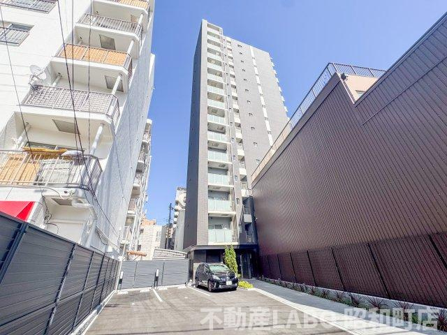 プレサンスロジェ天王寺真田山公園の外観