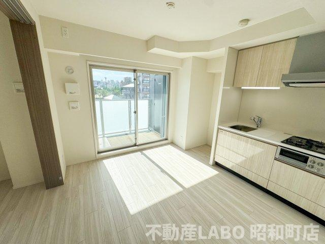 プレサンスロジェ天王寺真田山公園の居間・リビング