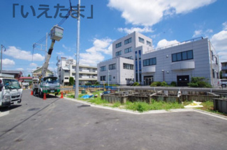 【前面道路含む現地写真】 | 3号棟　南側から撮影　2025年7月21日