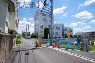 【前面道路含む現地写真】