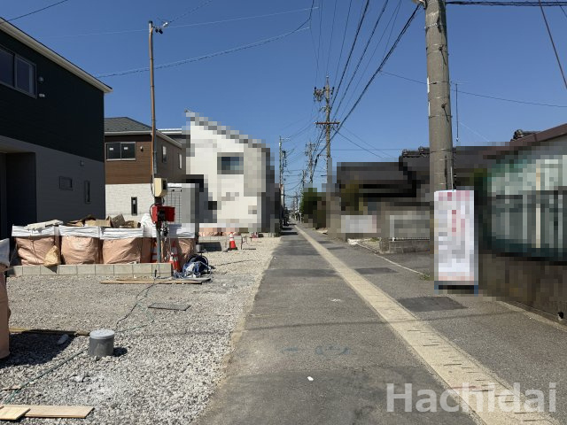碧南市相生町第1　７号棟（全8棟）の前面道路含む現地写真