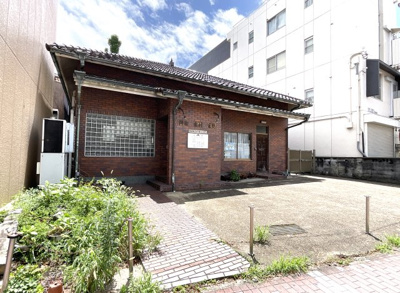 【外観】 | 宇治市宇治宇文字　注文住宅　建築条件なし　土地 | お洒落な飲食店やスーパー、銀行などが建ち並ぶ《宇治橋通り商店街》がすぐ！宇治茶のスイーツで有名な「伊藤久右衛門」「中村藤吉」「辻利兵衛」なども揃っています。