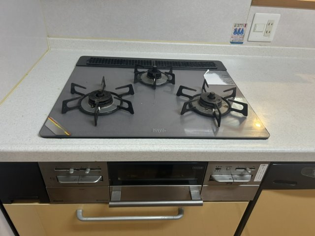 和泉市池田下町　中古建てのキッチン