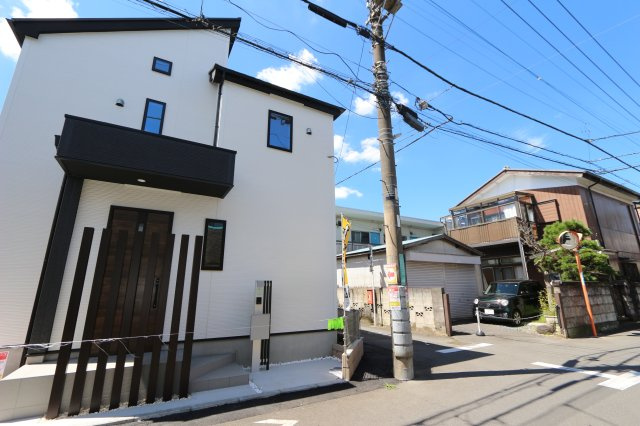 【GRAFARE　ZEH水準仕様】小平市仲町8期の外観|駅徒歩９分・４路線５駅利用可です♪