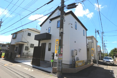 【外観】 | 【GRAFARE　ZEH水準仕様】小平市仲町8期 | 閑静な住宅街で、陽当たり・通風良好な開放感のある角地です♪