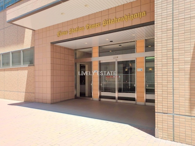 ライオンズステーションタワー北越谷のエントランス