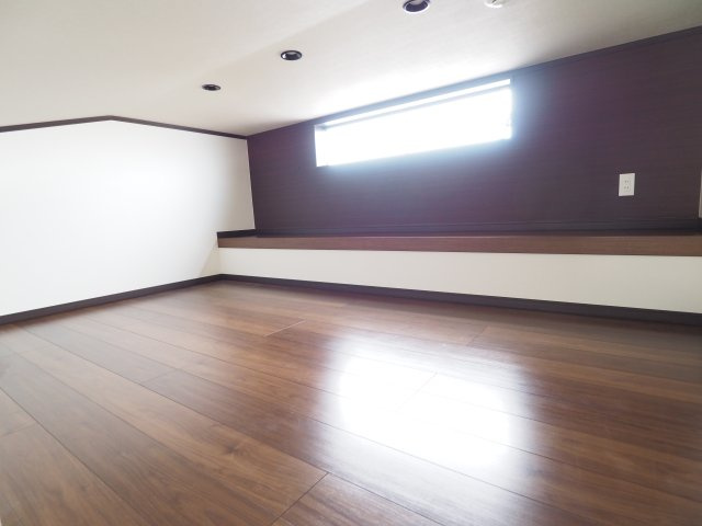 フォレスターナの居間・リビング