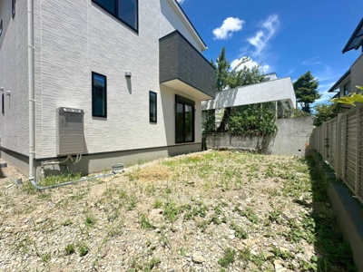 【庭】 | 箕面市箕面4丁目貸家